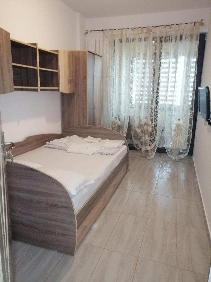 Adina Appartement Năvodari Buitenkant foto