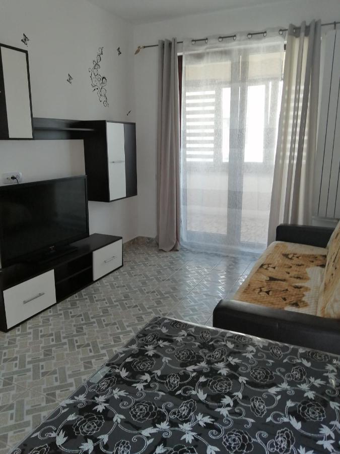 Adina Appartement Năvodari Buitenkant foto